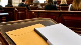 El rector de la UNR llevó al papa un petitorio sobre la crisis presupuestaria de las universidades